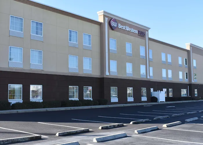 Best Western Plus Brunswick Inn & Suites